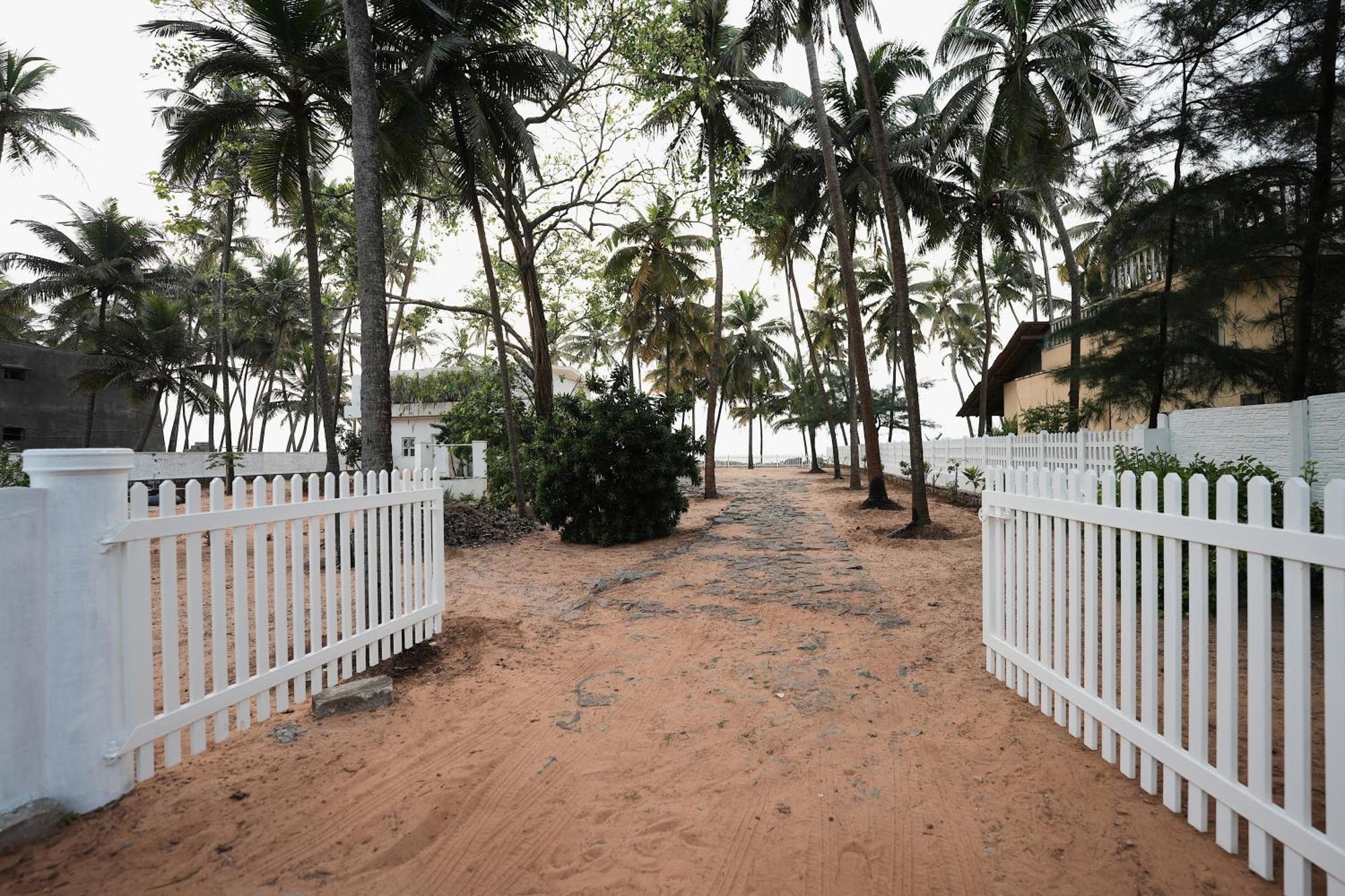 Beach At The White House Udupi Buitenkant foto
